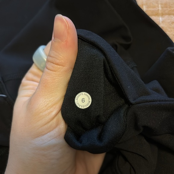 Lululemon leggings - Picture 4 of 5